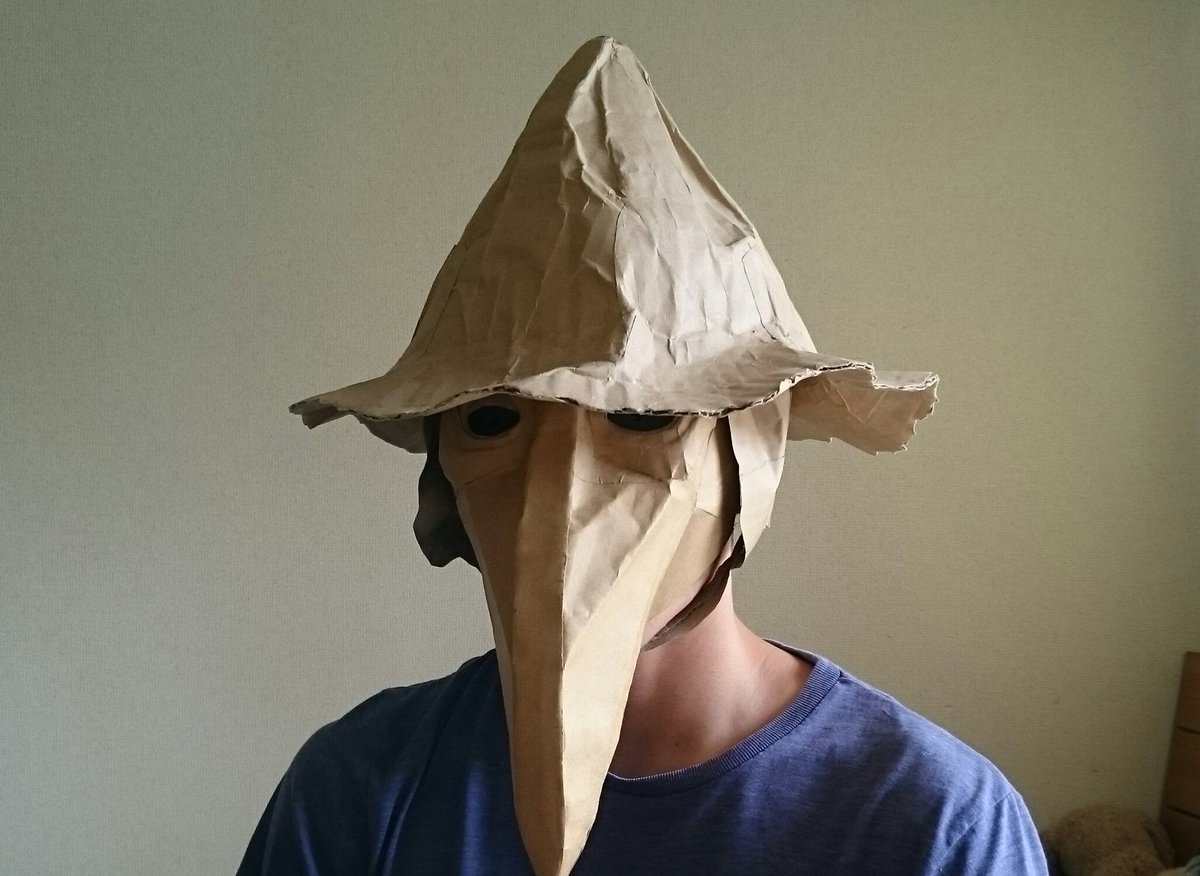 ぽんず ゲームbloodborneより 烏羽の狩人のマスク 段ボールだって なんとかなろうさ 段ボール工作 Bloodborne 烏羽の狩人