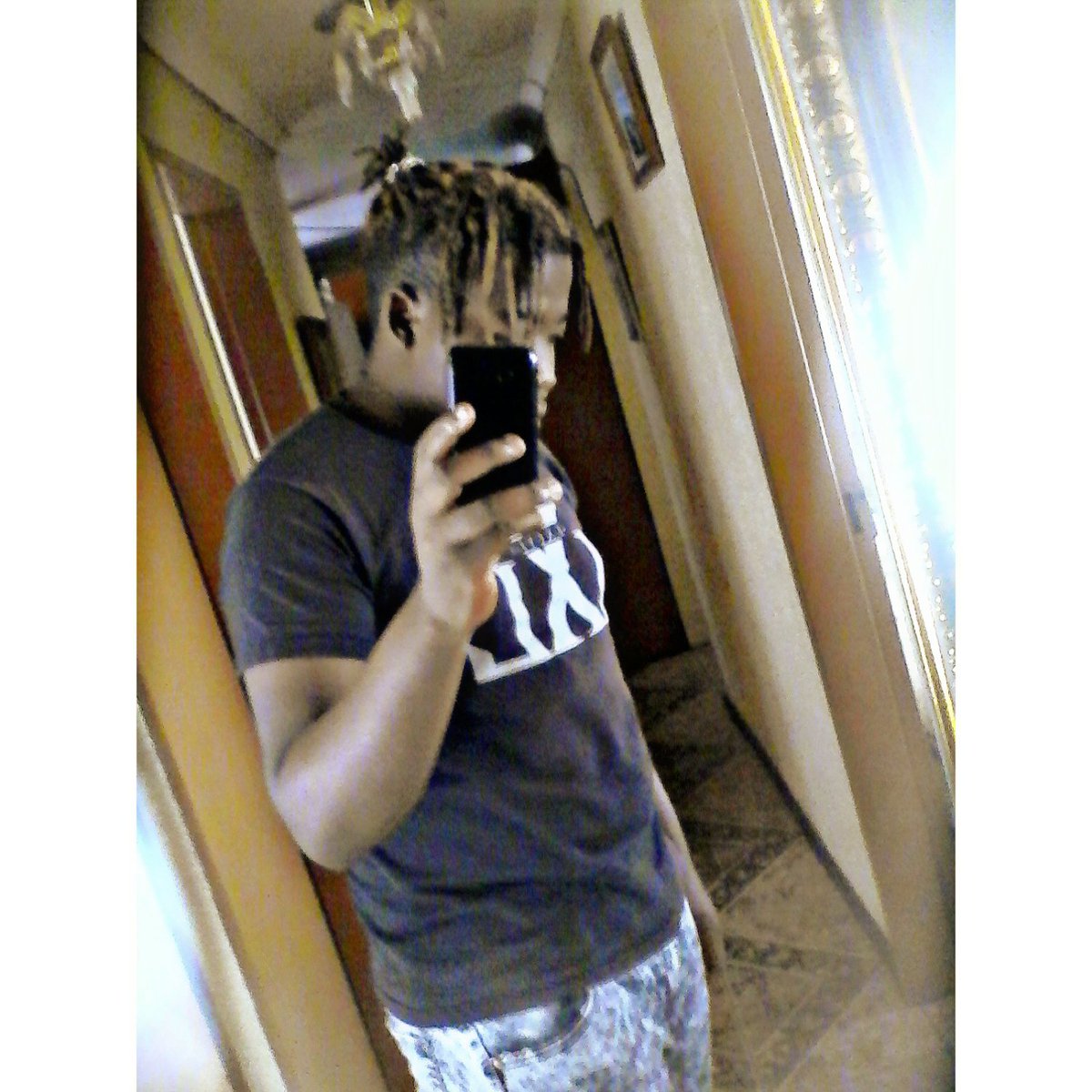 mako_tumelo's tweet photo. #stay_fresh https://t.co/Kk1j1BMgVr