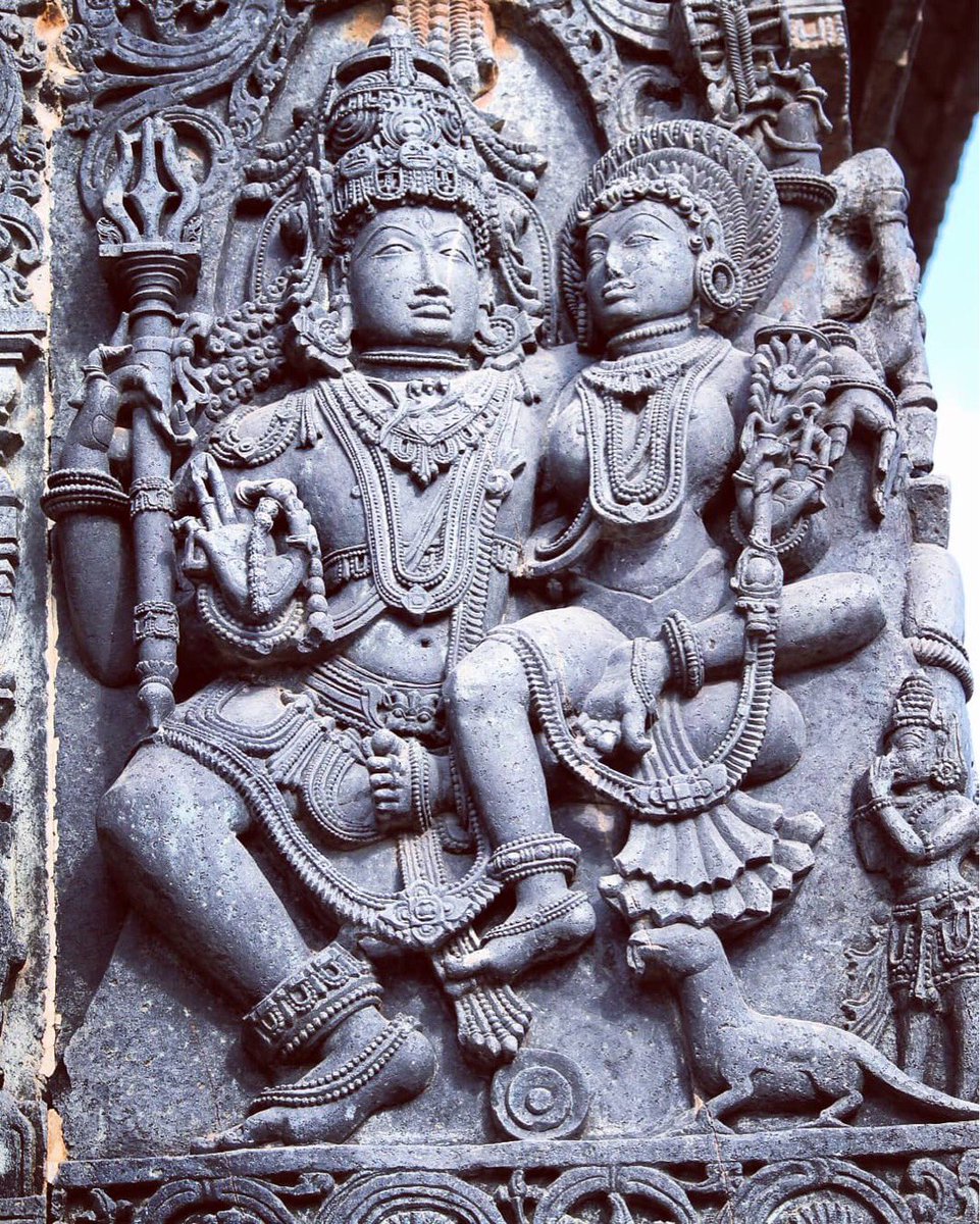 5visitors's tweet photo. Precision is the mark of #Hoysala architecture. #Halebidu #TravelKarnataka #5visitors #IncredibleIndia https://t.co/4me5s00UZg