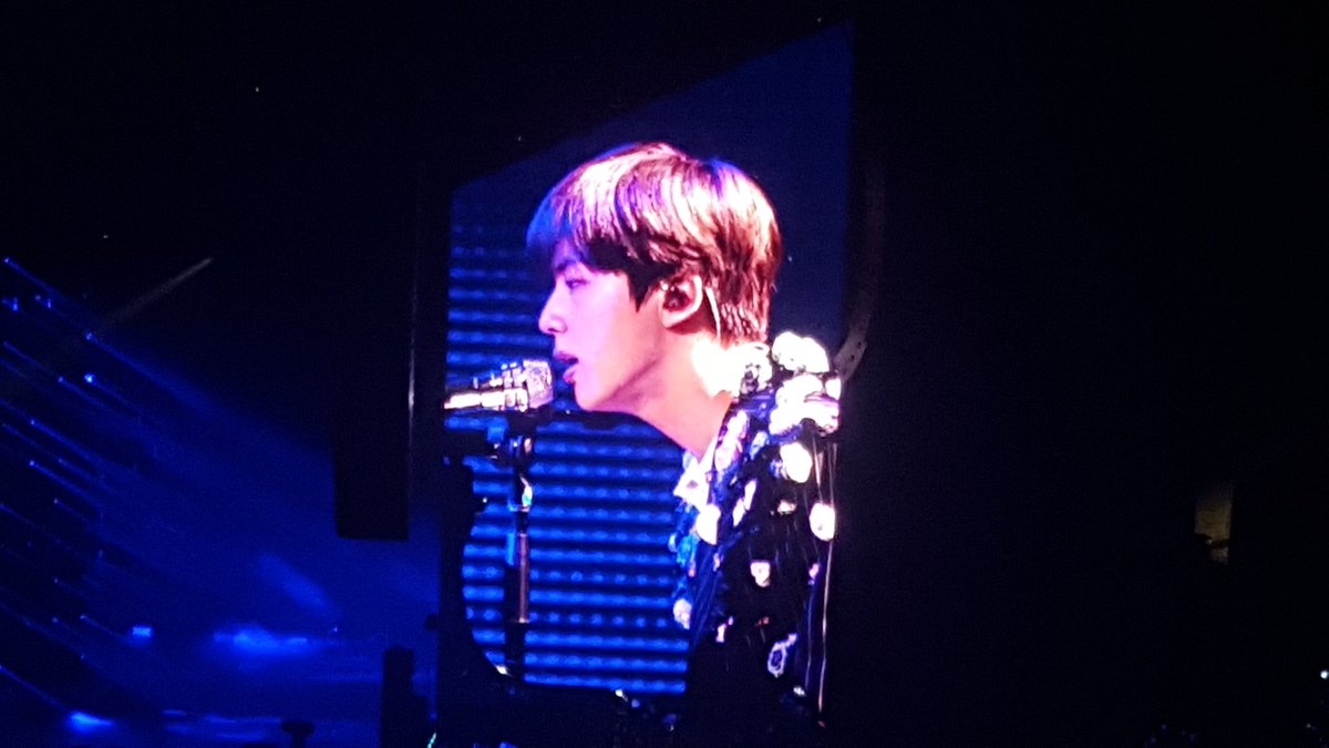 jinsbubble's tweet photo. Maybe he's the love of my life https://t.co/mqWQLjld87