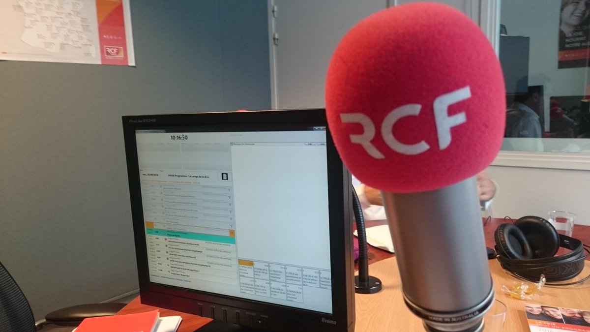 plonchampt's tweet photo. Je viens d'arriver pour #ChroInnov on se retrouve dans 5 min #LaMatinaleRCF @radiorcf avec @GalletGallet @radiorcf on parlera #immobilier #enchère dégressive @Kadran_immo https://t.co/F9j9JaYERN https://t.co/avRwzcb4GG