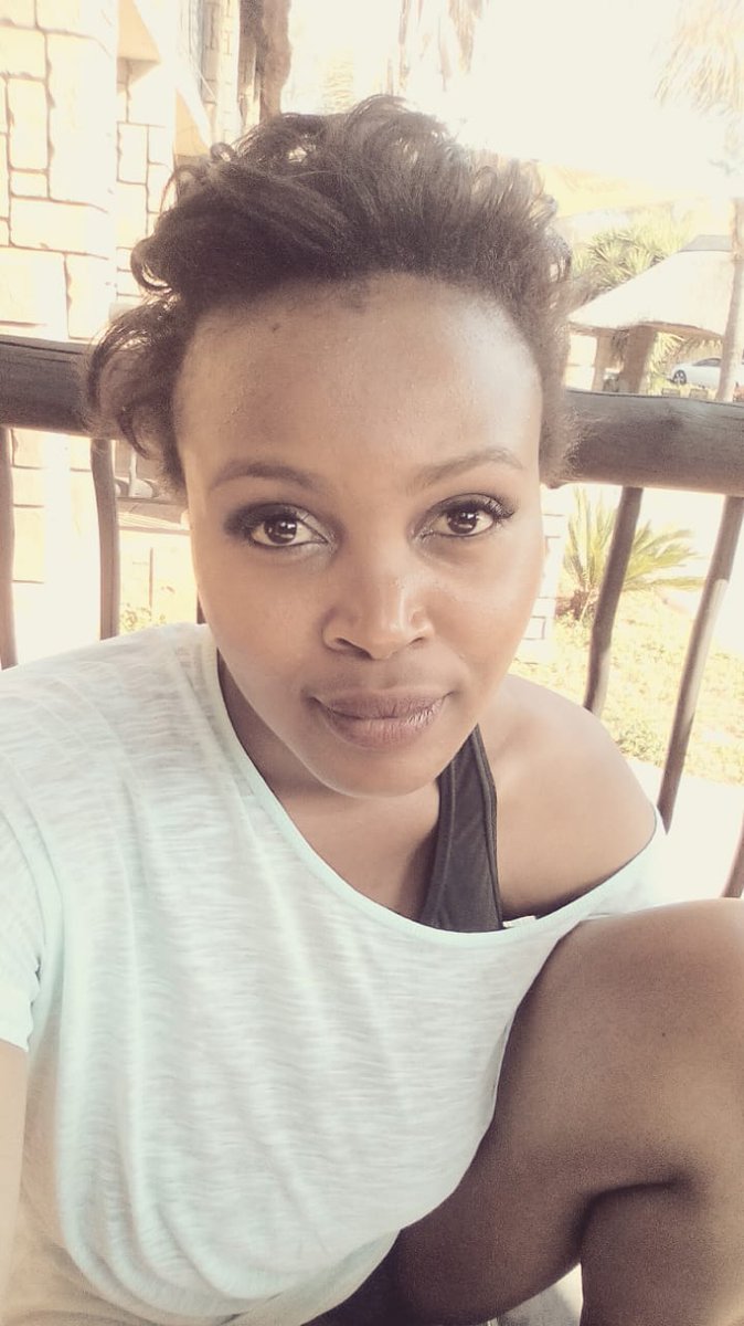 boitumelo_95's tweet photo. #MyFirstSpringSelfie . I still say I try 😂 https://t.co/gVj82qsJNe