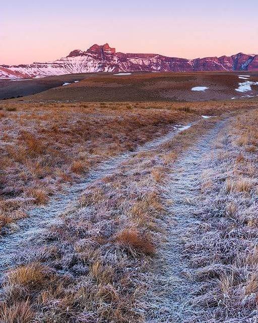 The Giant as seen from Highmoor. The Treverton Grade 10's start their epic adventure today hiking, cycling and paddling from Treverton School in Mooi River to the Giant and back over 12 days. Thrilled to be joining this adventure from Highmoor for 7 days. 📷 @carlsmorenburg_