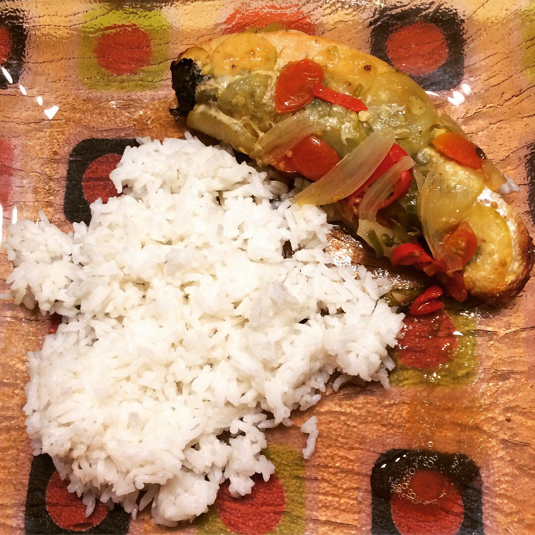 boekankoki's tweet photo. Mon Spicy salmon papillote, notre repas pendant le week-end. Vous trouverez dedans : du saumon, des légumes et des herbes.
Suivrez sur https://t.co/bOkGu3UHDr ou https://t.co/cE4CJtNubP (EN)
#boekankoki #mycooking #salmon #papillote #foodblog #blogfood #blogrecipes #blogrecettes https://t.co/1o1sQaATLY