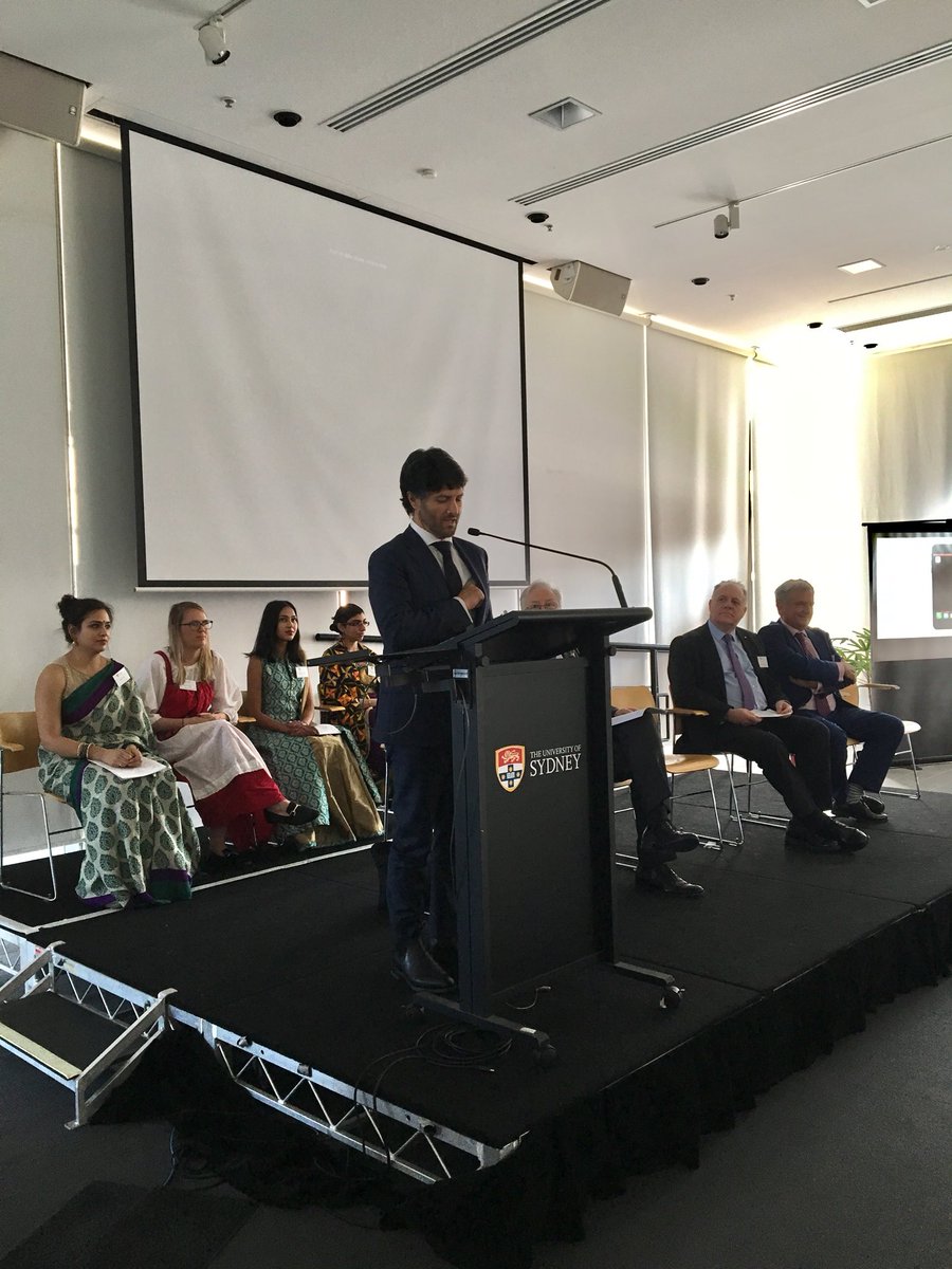 ArtSS_Sydney's tweet photo. Hon. @VictorDominello announces the community language schools app borne out of #SICLE research 📲 📲 📲 https://t.co/25AHCW9nrL