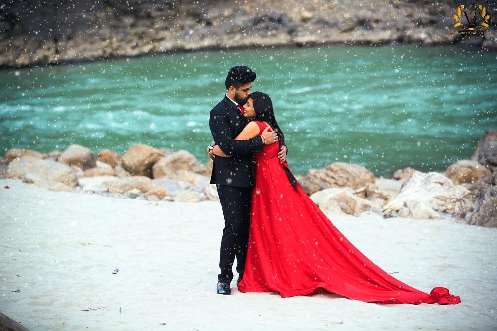 bandbaajaa's tweet photo. | Wedding Photography by Video Tailor, Delhi/NCR |
For booking visit - https://t.co/fqVLm7OzPc…
#bandbaajaa #weddings #weddingphotographers #bestweddingphotographers #candidframes #bbweddings #bbtrends #weddinginspirations #beautifulpictures #Delhi #Noida #Gurgaon #NCR https://t.co/M63y0T0Xwh