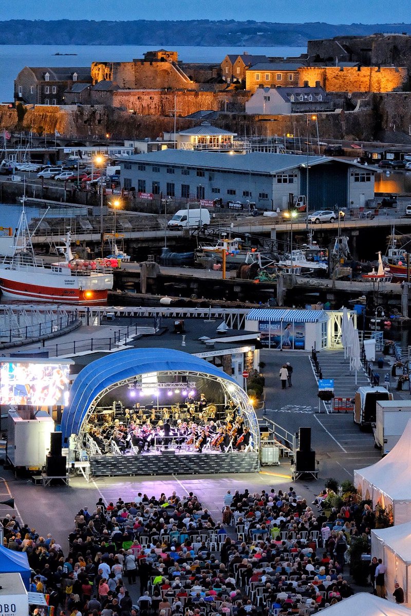 Paul Chambers tweet media