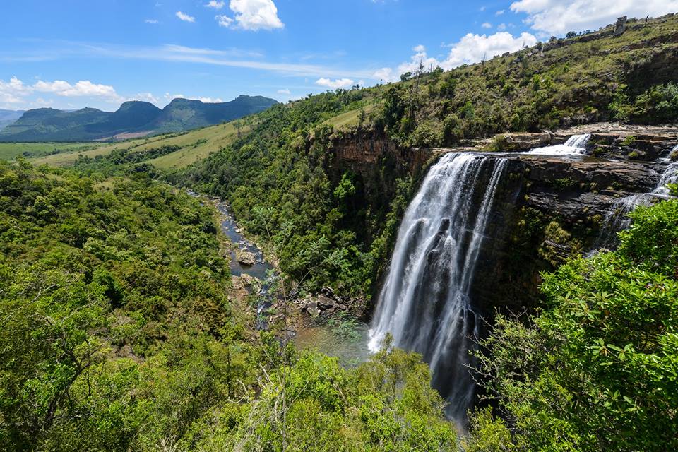 This spectacular waterfall is a must visit spot! 👌🏞
 #lisbonfalls #mpumalanga #southafrica #travel #travelblogger #wayrtoo