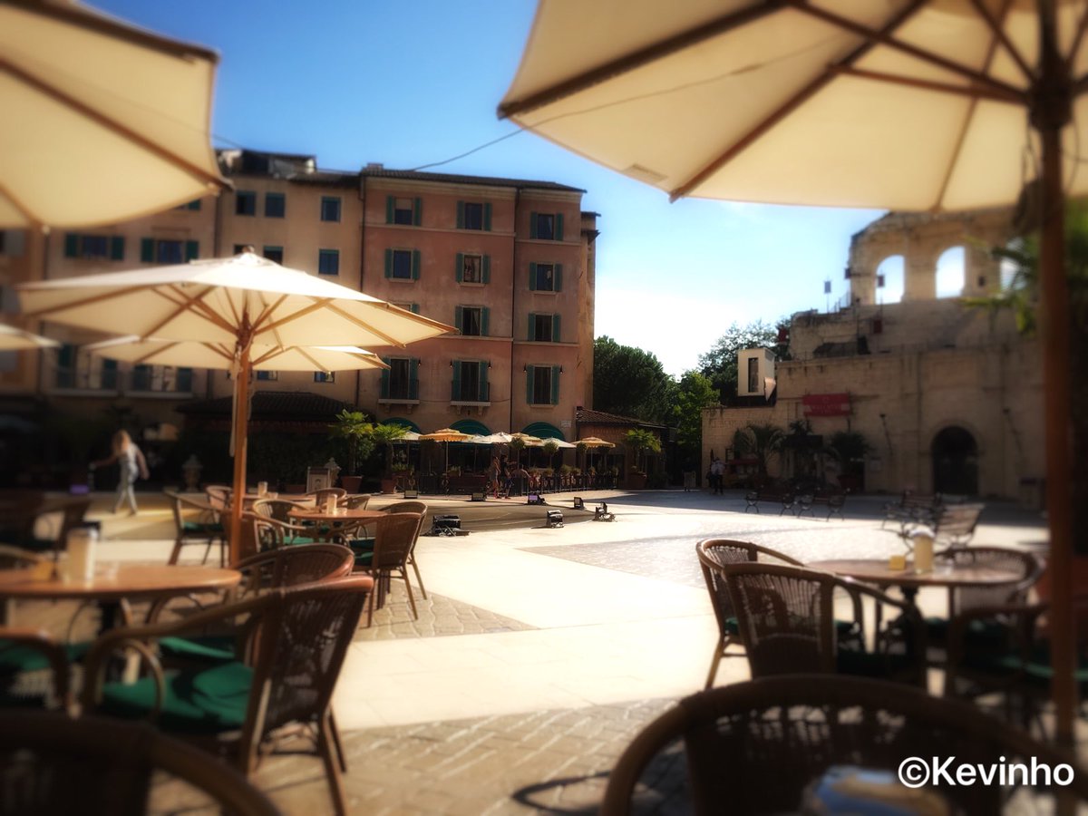 KevinHouth's tweet photo. @europa_park #hotelcolosseo genialer Ort zum entspannen 😊 https://t.co/hTyLvQGsKI