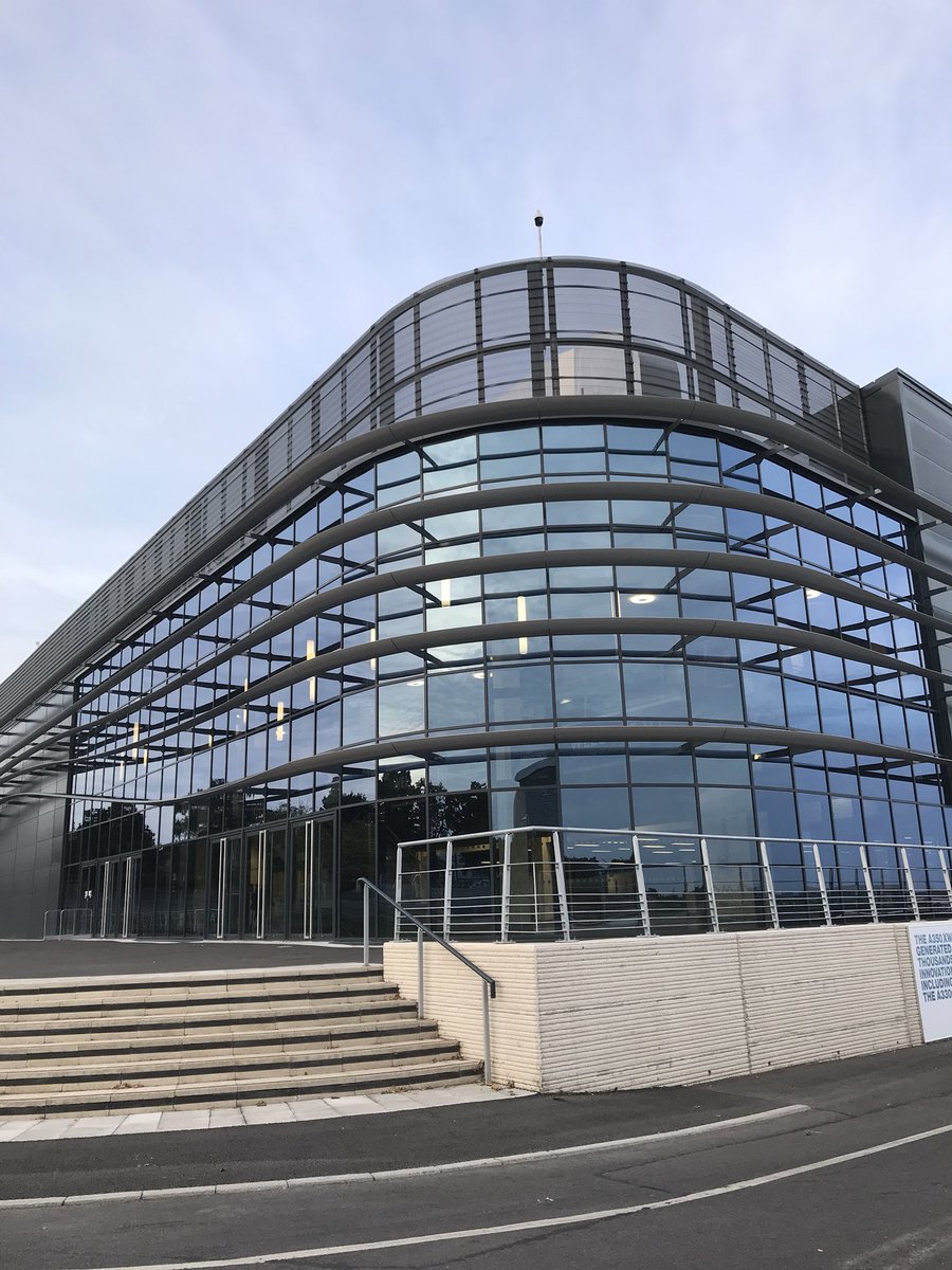 MerchWorld_UK's tweet image. Sunrise over Farnborough. See you in 2 days #merchworld