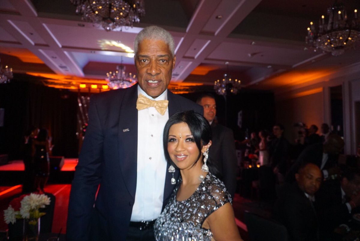 therealraje's tweet photo. “Thank U for having me, Dr. J” 🙏🏽 #beyondhumbled #juliuserving @ervingclassic #ervingball #redcarpet #pgdglobal #philly #hometown #music #sports #ciroc #toast #legends #pride #partner #BollyHoodRecords 📀
📸 @jchance_product https://t.co/OrRmxa5rZq