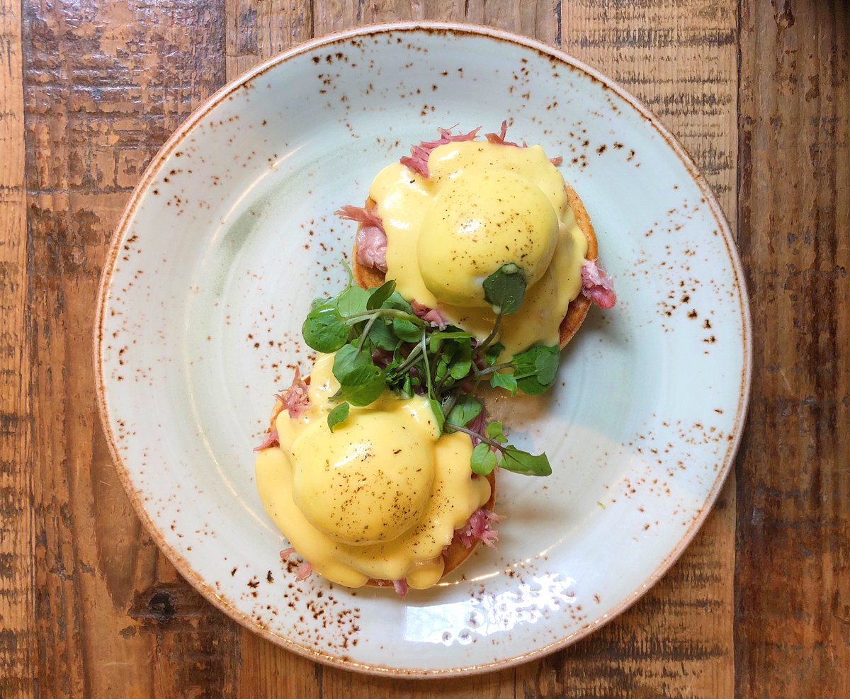 MewsofMayfair's tweet photo. How do you like your eggs in the morning? We like ours Benedict!
#MewsofMayfair #MeetMeAtMews #Brunch #BrunchClub #Eggs #Breakfast #FoodLover #foodgasm #foodpic #eat #tasty #foodphotography #mayfair #london https://t.co/RGqzqu869x