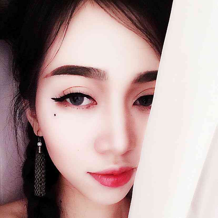 Tony84668544's tweet photo. 土豪都在围观的美女直播，你还不来！ https://t.co/EJ0RcQIgGu https://t.co/V4LnO88EV9