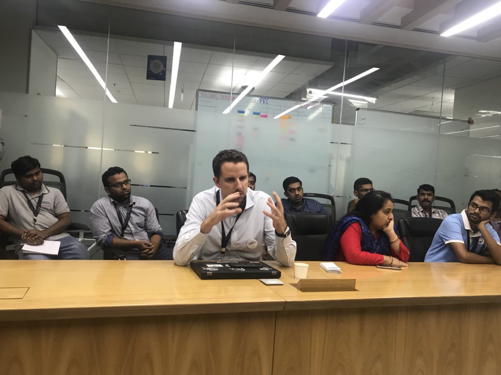 Presentation on domain driven design packed house with 150 ppl connected on Skype #SGGSC <a href="/SG_InsideIT/">SG InsideIT</a> , <a href="/RanjeetSanthak1/">Ranjeet Santhakumar</a> <a href="/SatyanPathak/">Satyan Pathak</a>