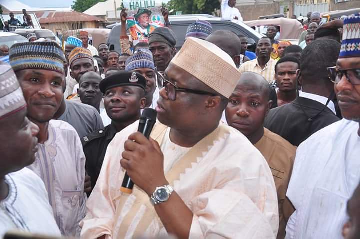 realMahmoodhali's tweet photo. Official launching of the campaign office of Dr. Mahmood Halilu who was accompanied by the Dujima Adamawa Alh Musa Halilu and other supporters yesterday in Adamawa
You are all invited to my official declaration of interest to contest
Today by 12noon
๐ณ๐ฌ "TOGETHER WE CAN"โ๏ธ https://t.co/6siJrOTWPJ