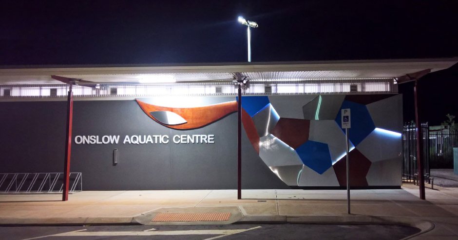 KingmanVisual's tweet image. Kingman has no limit on how far we will go for signage projects, this one was for Onsloe Aquatic Centre in the Pilbara. We think it looks great. #kingmanvisual #3D #architecturalfeature