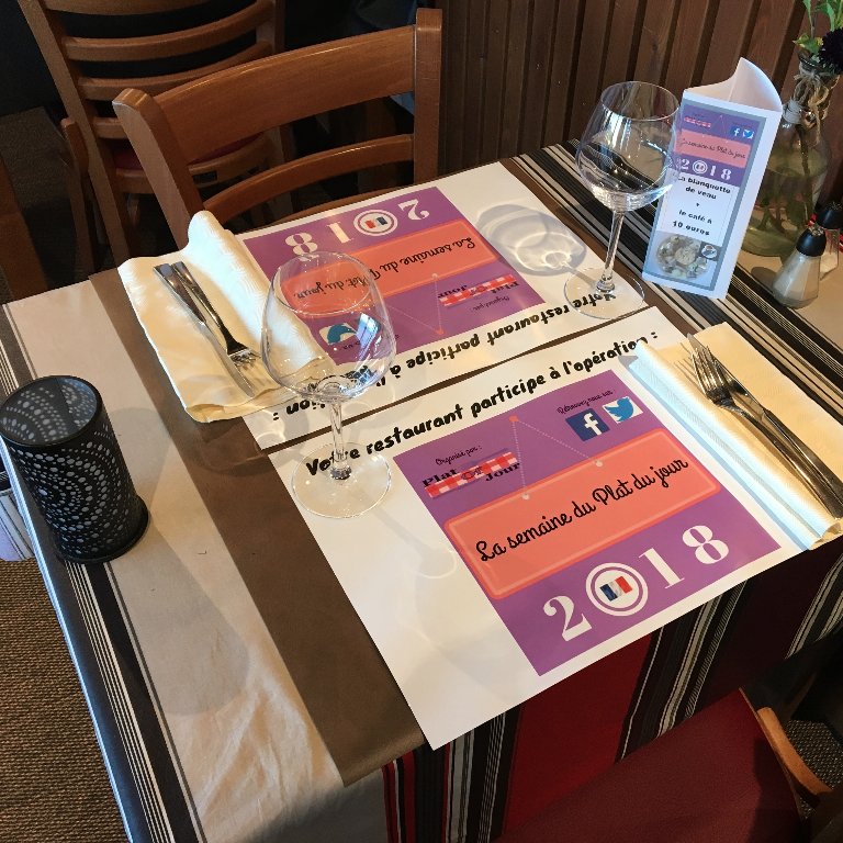 semainedupdj's tweet photo. La 2nde édition de La Semaine du Plat du Jour par @Platofjour se déroule du 10 au 16 septembre.  
La vidéo : https://t.co/YxT40m0isE  
Les participants : https://t.co/iZfIDyPgCT Merci à nos partenaires : @food_radiofr, @fourniresto, Les banques alimentaires &amp; Grégory Reibenberg https://t.co/MEg8tFNV1o