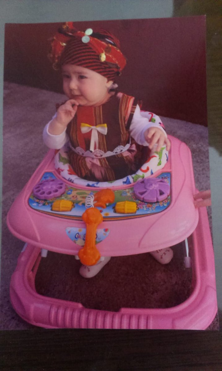 aliyar0110's tweet photo. Yer:      TOKAT
Anne:   Özge Elif HENDEKÇİ
Çocuk: Bahar HENDEKÇİ
26 Eylul doğum Günü
87 günlükken alındı
Ve hala tutsak küçük baharin yeri ceza evi degil....
Bahar dogum gununde disarda olsun....
@HemmedAliAslan 
@kadimdurmaz  @OzlemAgirmanTR   
@MTanal https://t.co/713wLhNexB