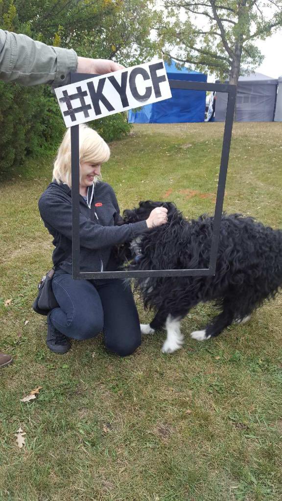 stephdewhurst's tweet photo. Everyone look at these pictures of me and Merlin that Julie took at her market. @KYCF_ #kycf https://t.co/IO0UT4Dq5r
