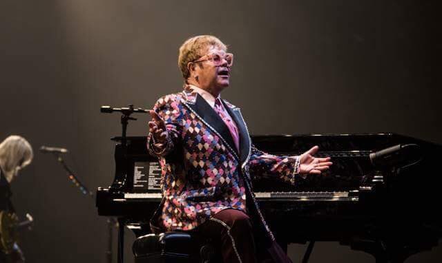 #EltonJohn takes to the stage for his farewell tour dressed exclusively by #Gucci