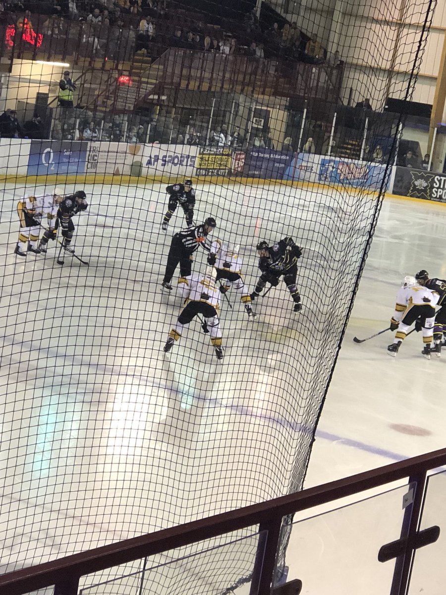 emmawatson0623's tweet image. Had a great night @Mcr_Storm loving our #O2Sale board... Great atmosphere Great game Great Snapchat filters!! 😉💙🏒⛸⚡️ @MIDCommsUK @Sarah_ell @alternate_realm @StuartPendlebu2