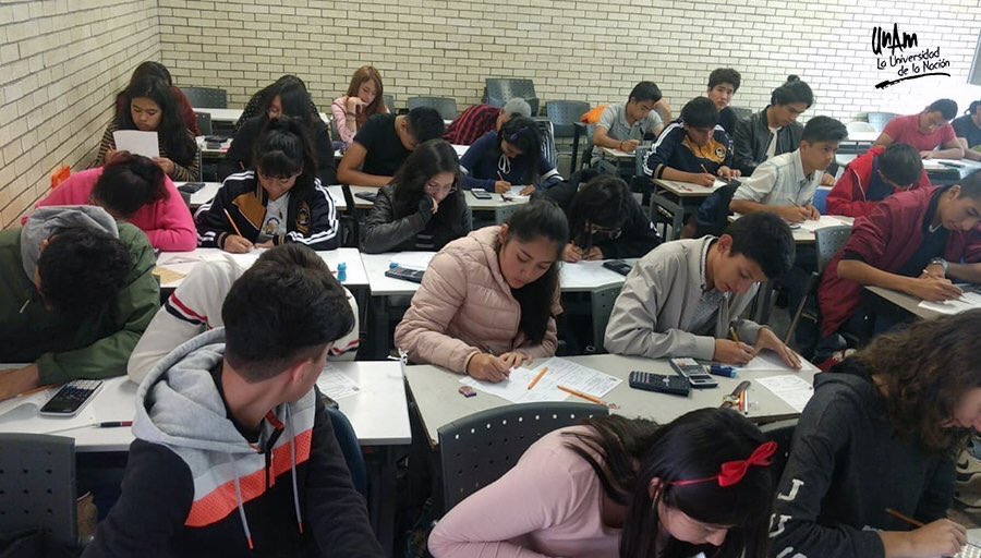 UNAM_MX's tweet photo. #BoletínUNAM Alumnos y profesores de bachillerato, licenciatura y posgrado regresaron a sus actividades académicas en escuelas y facultades de la UNAM > https://t.co/SKTPdXTh6c https://t.co/3uM3FkvCR2