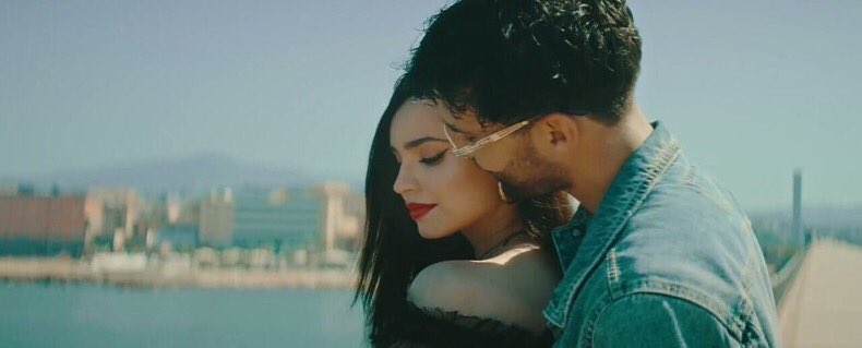 KZRn7hZa's tweet photo. @SofiaCarson I know I am CRAZY but I was really like this😂hahaha
I STAN #Runors and #RumorsMusicVideo !
Everyone let’s do #RumorsStreamingParty 💖💖
@SofiaCarson I love you sooooo much DAISUKI https://t.co/jLziyBcCf3