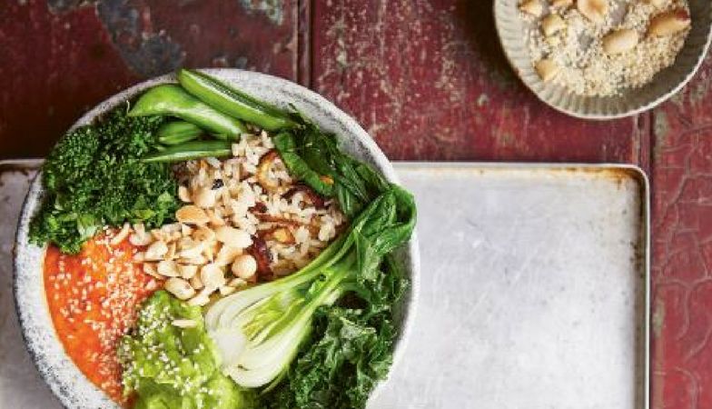 HealthistaLean's tweet photo. Looking for something healthy for lunch? Here are 5 healthy mood-boosting vegan recipes from Instagram star Bettina Campolucci and it includes pizza https://t.co/nlA2rIETm6 #HealthyFood #Vegan #MondayMotivation #veganfood #veganism @bettinaskitchen #nutrition #veganfoodblogger https://t.co/0mg7K1ynNl