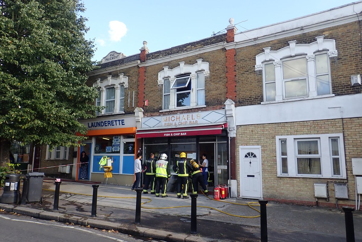 LondonFire's tweet photo. Firefighters are reminding restaurant and takeaway owners about the importance of keeping ducting systems clean after a fire at a fish and chip shop in #Leytonstone https://t.co/lVkTTfe7Ks https://t.co/IKng6suAZH