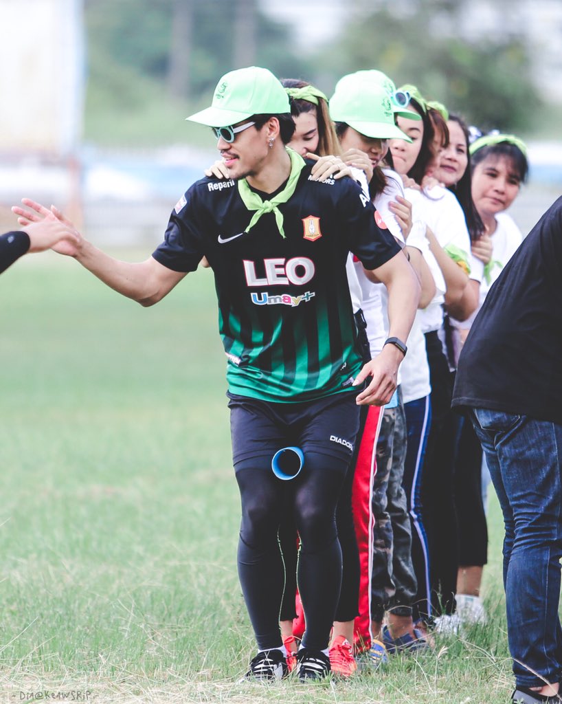keawsrip's tweet photo. มาๆหนีบท่อกันจ้า5555
@FOONTheDUST @SunTheDUST_ @TUMBTheDUST @Philip_Thinroj 
#TNTDFamilySportsday2018 https://t.co/l48Qc9hVXf