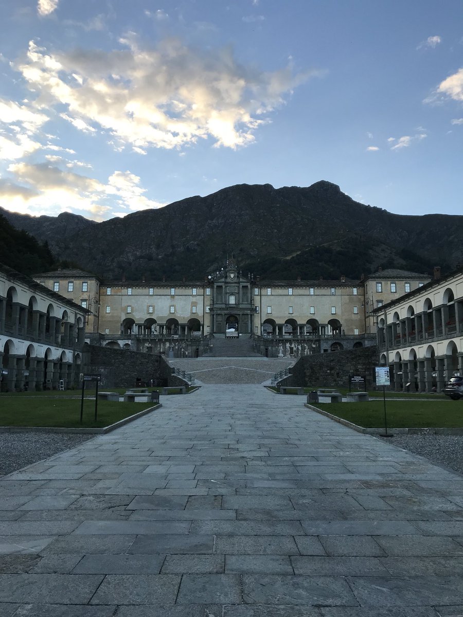 viaggiaescopri's tweet image. Oggi #ScappoA Biella e salgo al Santuario di #Oropa. Siete pronti per il prossimo spettacolo di #BielleseMisterioso?
Info e prenotazioni qui 👉 biellesemisterioso.it/prenota-online/
.
.
.
@lonelyplanet_it