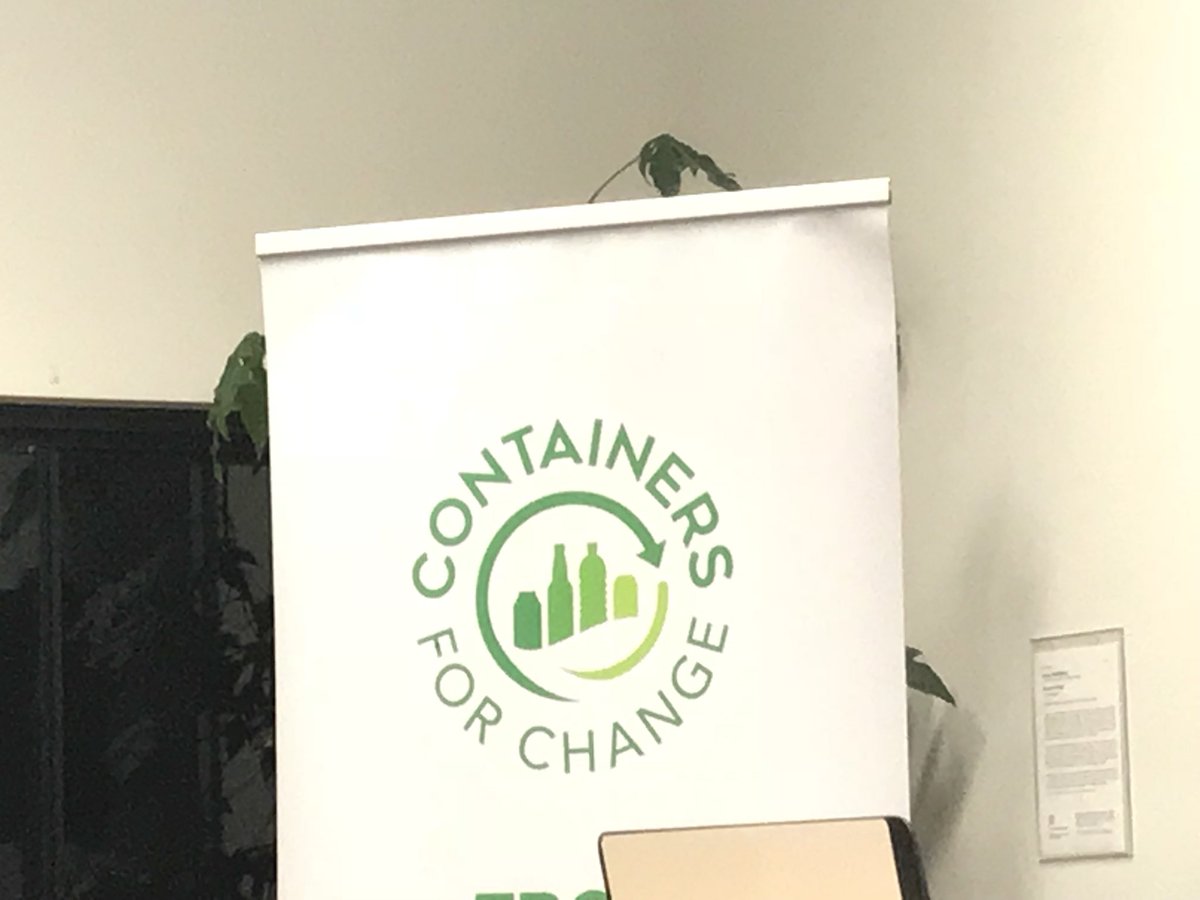 MarkBaileyMP's tweet photo. Great to see plenty of southside community groups represented at our Local Container Refund Forum tonight at @Griffith_Uni getting ready for November 1 start by Palaszczuk Labor Govt @DuncanPeggMP @LeeanneEnoch #recycle #recycling #containerrefund https://t.co/qeu2X40E05