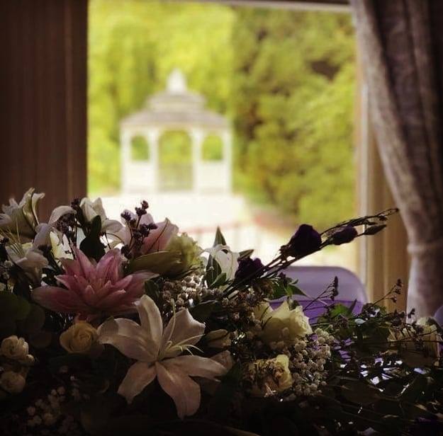 Planning to celebrate your #wedding near #Bath? At the Limpley Stoke Hotel we can host the wedding of your dreams! 
With a gorgeous #gazebo overlooking the Limpley Stoke Valley and a selection of elegant rooms, we offer plenty of options for your special day.