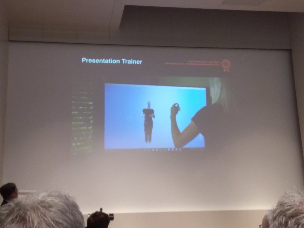 Der "presentation trainer" der Open University of the Netherlands nutzt unter anderem Sensoren für die Schulung von Präsentationskompetenz. Dabei hilft das unmittelbare Feedback. #seamlessLearning