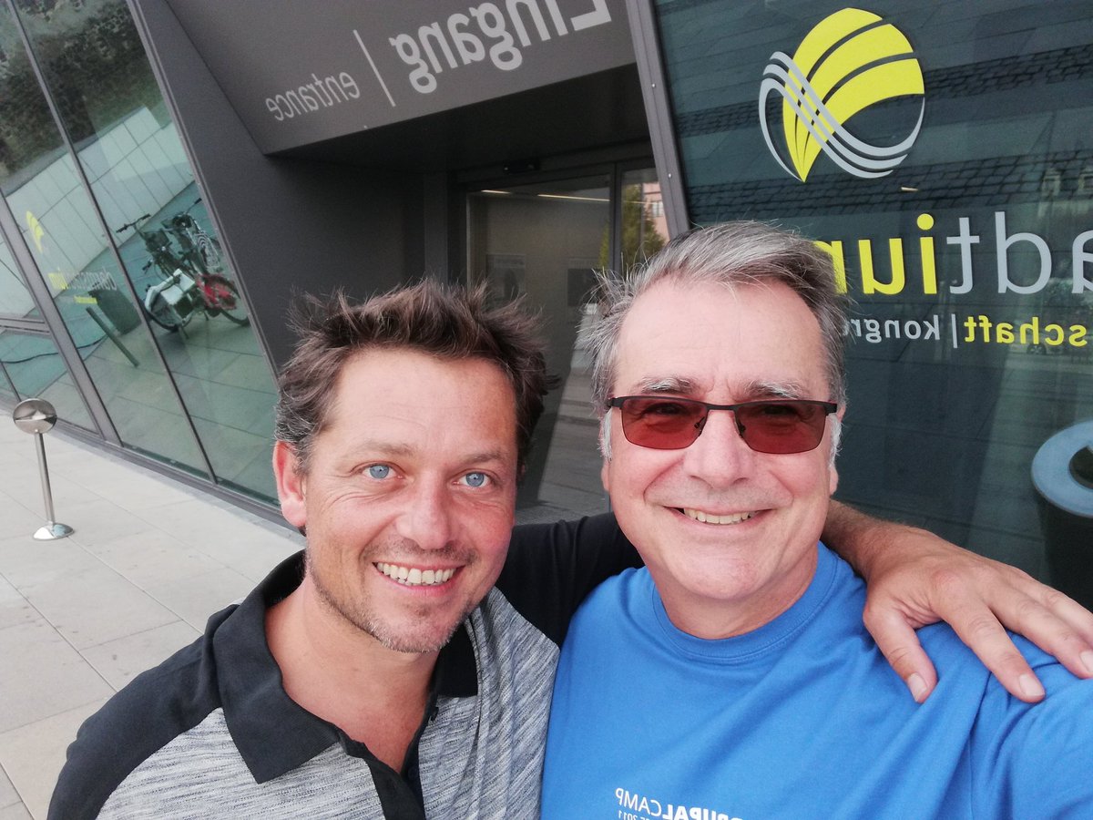 Nice tout meet <a href="/MickaelSilvert/">Mickaël Silvert</a> at #drupaleurope eingang !