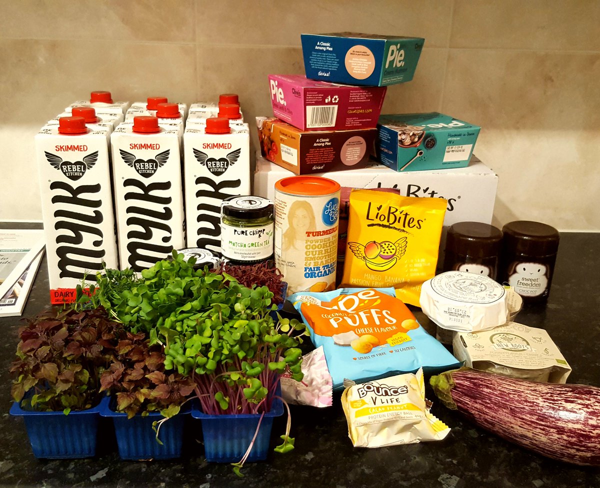 Thank you @VeganBlogger78 for the ticket to <a href="/plantbased_live/">PlantBased Live</a>! It was great to hang out with you and <a href="/VegBackpacker80/">VeganBackpacker80</a> @jayneykath @TheAntMoore 🙌

Goodies from: @rebel_kitchen @LiobitesUK <a href="/lucybeecoconut/">Lucy Bee</a> <a href="/PureChimp/">PureChimp</a> <a href="/clivespies/">Clive's</a> <a href="/SweetFreedom/">Sweet Freedom</a> #newroots @BounceBallsUK <a href="/koppertcress/">Koppert Cress</a>