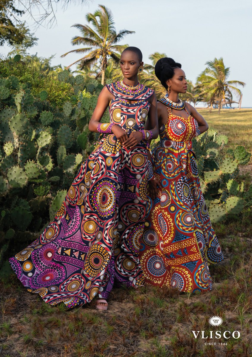 Have a good week with <a href="/Vlisco/">Vlisco</a> ✨👑
The article about the new collection is still available here : 
intothechic.com/36023/mode/cet…