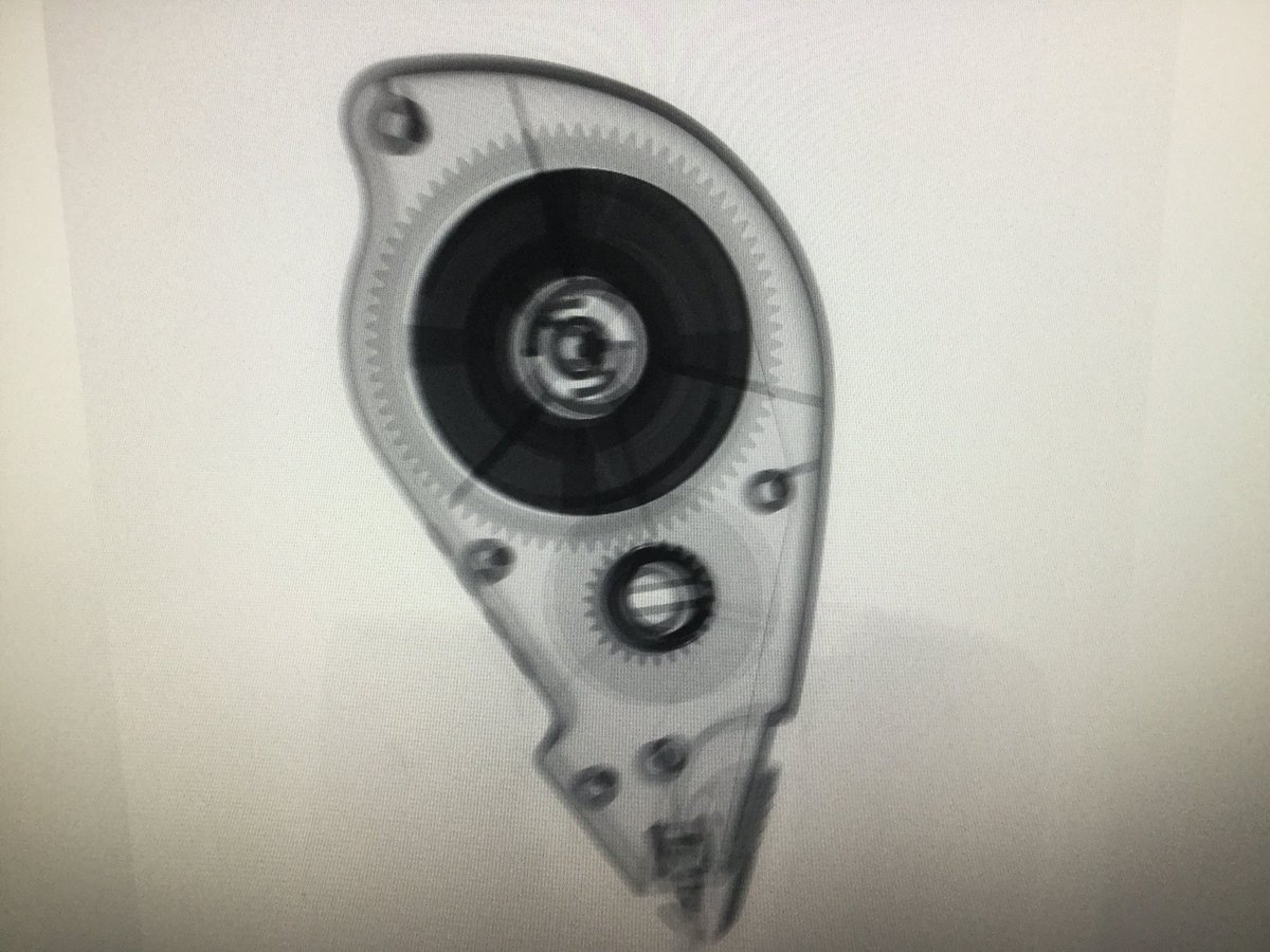 CTスキャンデータを設計3DCADモデルと重ねて解析する事により各パーツが組み込まれた状態での機能部品の実測値を採る事が可能です。各部位のストレスを可視化できます。