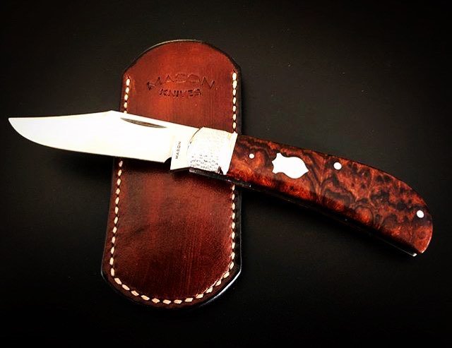 EdgeMattersUK's tweet photo. Iv said it before but I'll say it again ,It wouldn't be #masonmondays without a @aribach picture and being that this gorgeous #lannysclip with stunning desert iron wood scales and my favourite textured bolsters is his latest piece of Mason epicness I had… https://t.co/64WzMWwEY2 https://t.co/OBdhAmL1AL