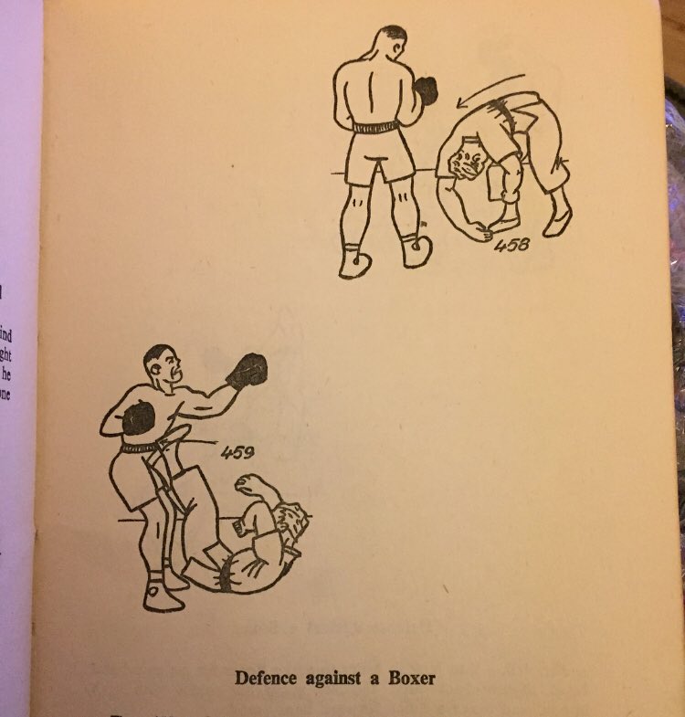 LLToby's tweet image. Ok, I’m no expert but I feel like this might be a little optimistic #MartialMonday #boxing #MartialArts #selfdefense #MMA #Judo