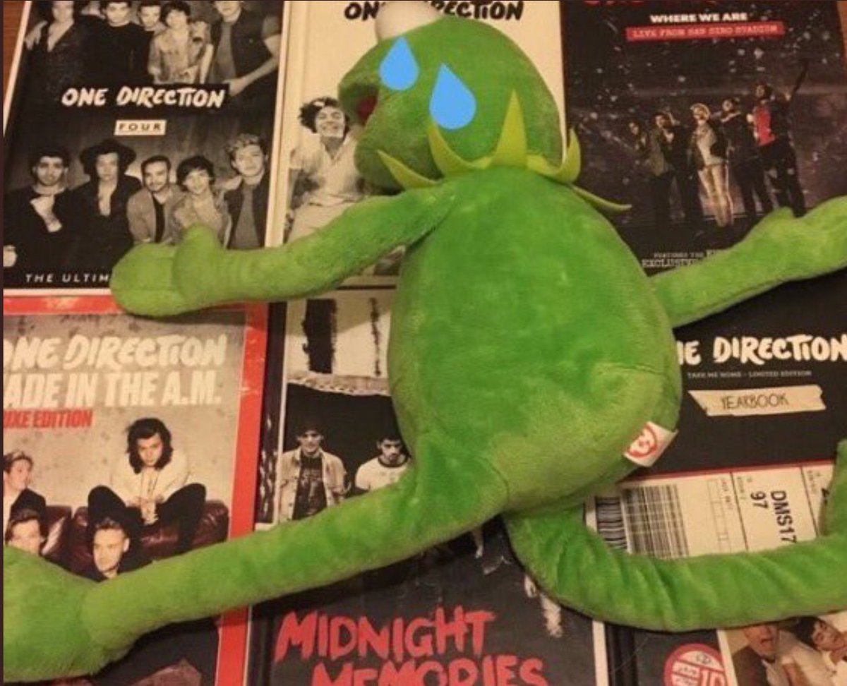VIBE1076's tweet photo. Current mood:

#1000DaysWithoutOneDirection https://t.co/0AI7fxYbf1
