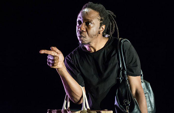 springbackmag's tweet photo. #MondayMotivation = #DanceQuotate
#JonziD: "That aspect of #hiphop is what I’d like theatre to get a feeling of – the way the crowd participates. It comes from the tradition of African people’s theatre and performance in the round."
@Jonzid in 'The Letter'. 📷 Jane Hobson https://t.co/rLbZ98a4Od