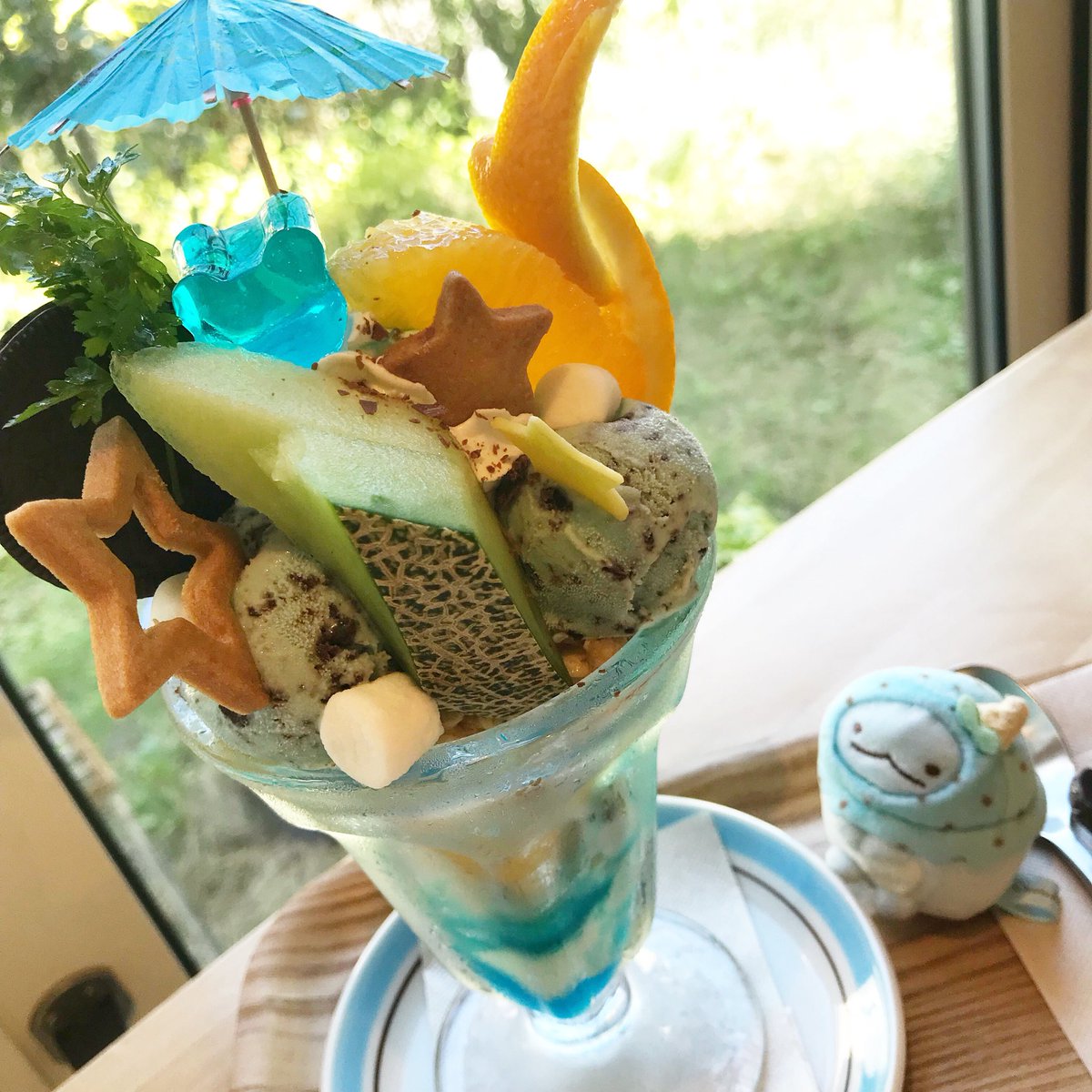 のぶこさん 05 あおくまカフェ の沖縄塩ミルクとチョコミントの星屑パフェ これigで見て一目惚れして愛知で一番食べたかったチョコミント 見た目だけじゃなく 生クリームやコーンフレークあんま な私的にパフェno 1 と ランチ 最高 チョコ のぶこさん 05 あおくまカフェ の沖縄塩ミルクとチョコミントの星屑パフェ これigで見て一目惚れして愛知で一番食べたかったチョコミント 見た目だけじゃなく 生クリームやコーンフレークあんま な私的にパフェno 1 と ランチ 最高 チョコ