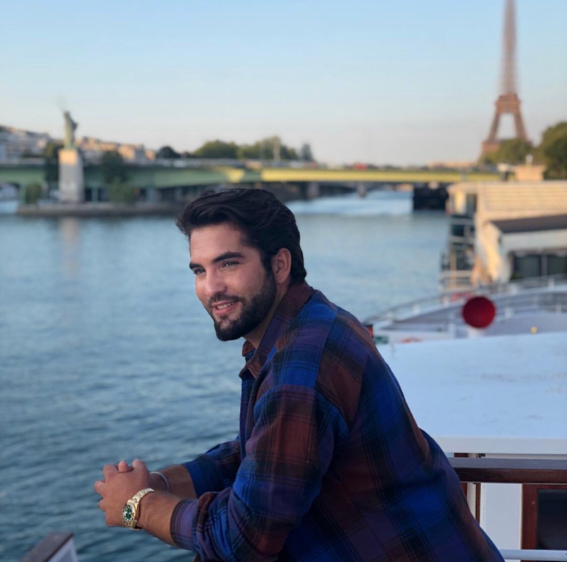 NRJLille's tweet photo. 📆 Samedi, 14h, on sera en direct et en public à @euralille pour une émission spéciale sur @NRJhitmusiconly avec @GIRACKENDJI pour la sortie de #Amigo 🔥🔥 https://t.co/M81cqw5VVS