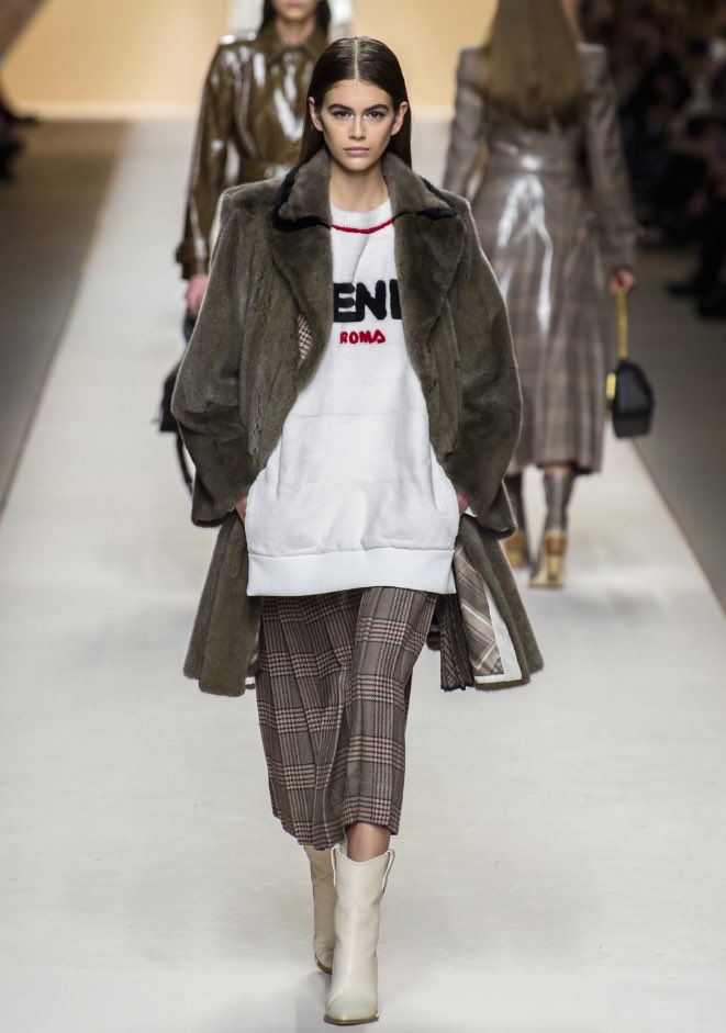 FILAph's tweet photo. The @Fendi nod to Fila. Witness the collaboration soon.
#FENDIxFILA
#FILAPh https://t.co/ASfHMlGcbB