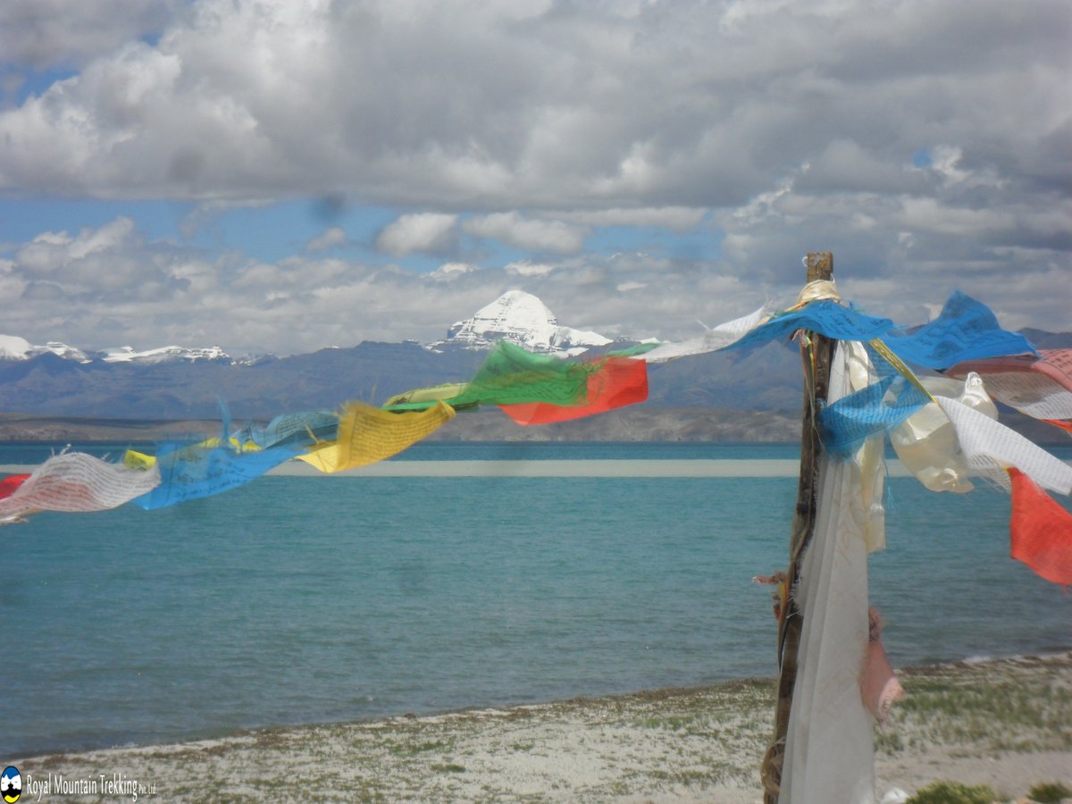 royalmtrekking's tweet photo. Must Visit every Hindus, Buddhism and Bon peoples once their lifetime:
Mount Kailash & Manasarovar Lake
Mount Kailash : Abode of Lord Shiva
Manasarovar Lake: Believe to wash sin with water of Manasarovar
https://t.co/65LTUCkyPA
#Kailash #Manasarovar #Yatra #Tibet #ExploreTibet https://t.co/kxI1rZJJ25