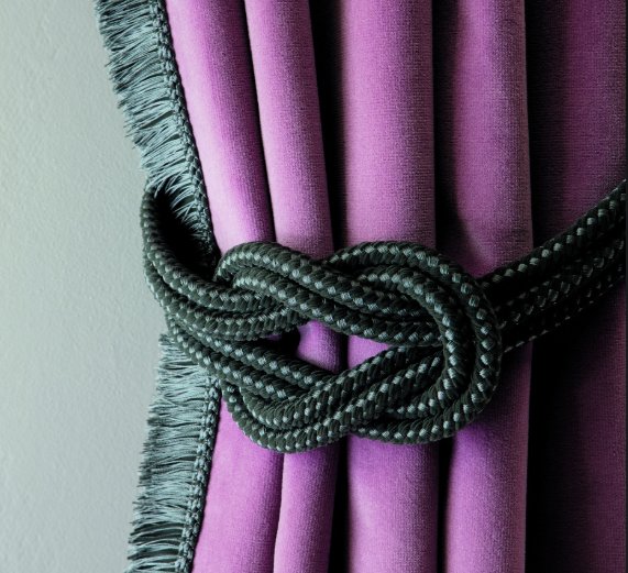 #ThisMonthWeLove the stylish Savana tieback from Houles, a simple and elegant way to complete your curtain design. buff.ly/2GpVWUB