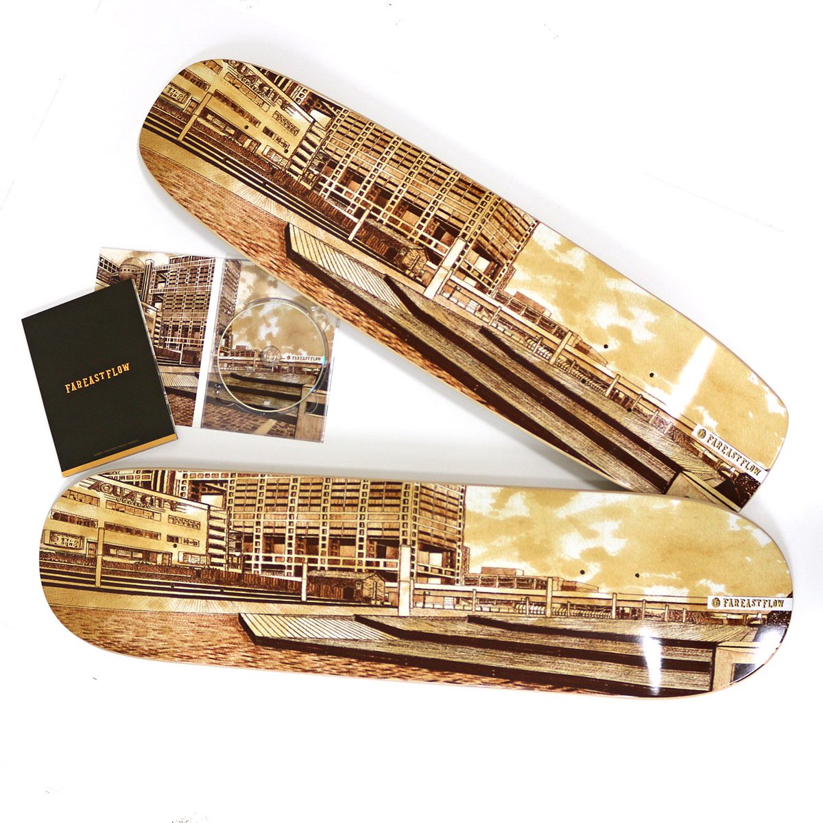 ElementJapan's tweet image. 映像作品「#FarEastFlow」のスケートデッキが登場🔥 日本とNYCを拠点に活躍するKoji Yamaguchi (@orista1104) によるアートワーク。両モデルともに非売品となる作品DVD付き👍🏻
"Far East Flow Cruiser" (7.75x30.75)
"Far East Flow" (8x32.0625)
各¥9,200-
#elementskateboards #skateboard