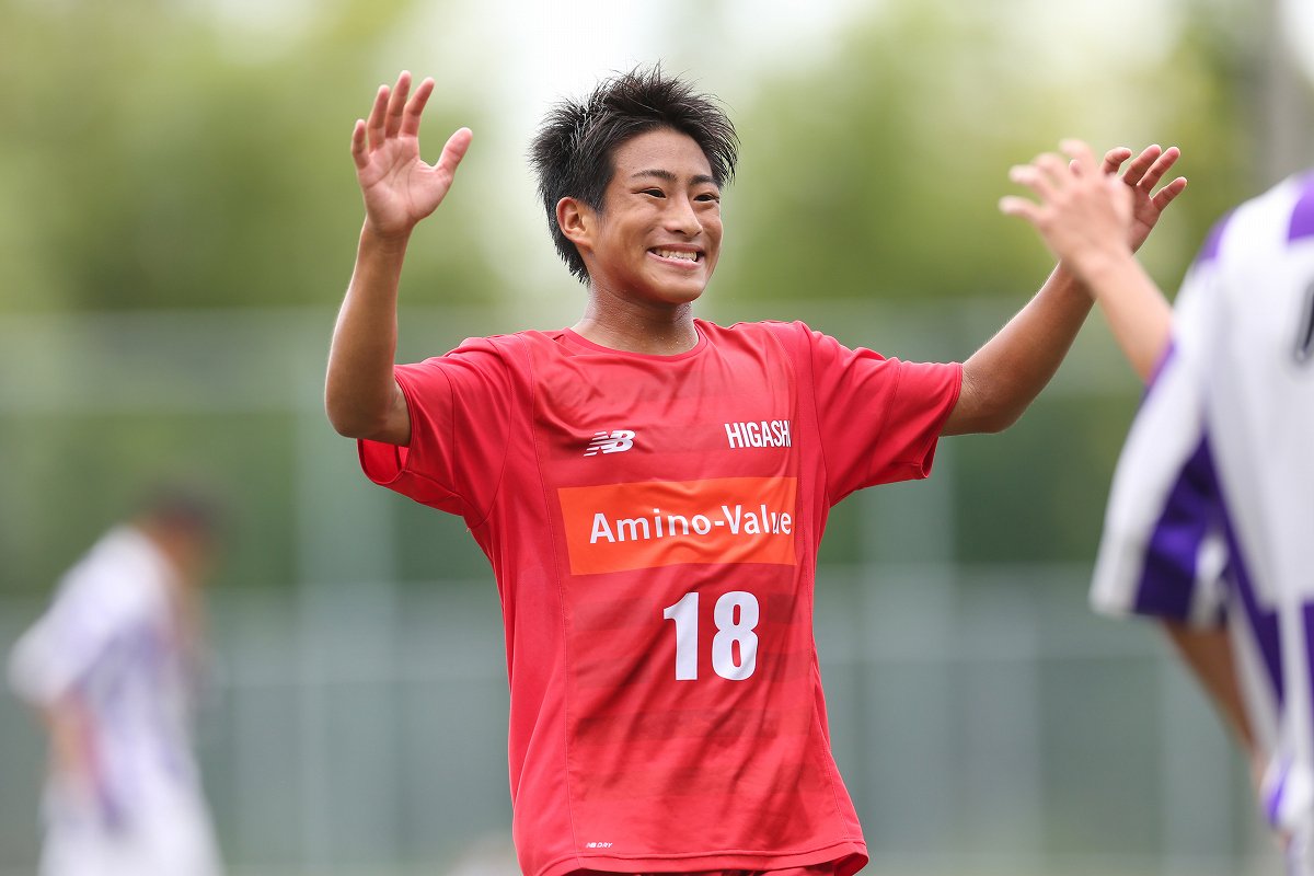 赤い彗星 東福岡高校サッカー 結果 18年度福岡県ユースサッカーリーグ1部 第13節 東福岡b4 0筑紫台 前半10分 Ckからのこぼれ球を徳永涼が蹴り込み先制 林英寿 佐藤湧大も追加点を挙げて前半3 0で折り返す 後半もpa内混戦から野添永遠が 赤い彗星 東福岡高校サッカー 結果 18年度福岡県ユースサッカーリーグ1部 第13節 東福岡b4 0筑紫台 前半10分 Ckからのこぼれ球を徳永涼が蹴り込み先制 林英寿 佐藤湧大も追加点を挙げて前半3 0で折り返す 後半もpa内混戦から野添永遠が