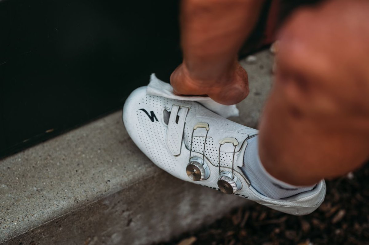 With shoes like these, you gotta keep 'em fresh. #SWorks7 pbxx.it/5FvCWu